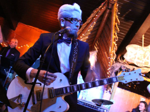 Surf Guitarist Jason Lee Suits Up to Start His Own Orchestra