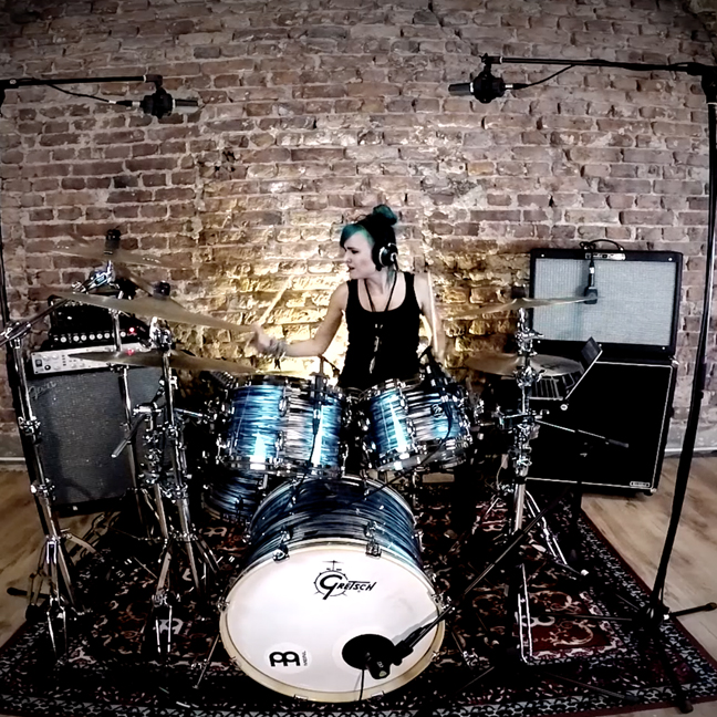 A Gretsch Abroad — Exclusive Interview with German Multi-Instrumentalist Charlotte Klauser